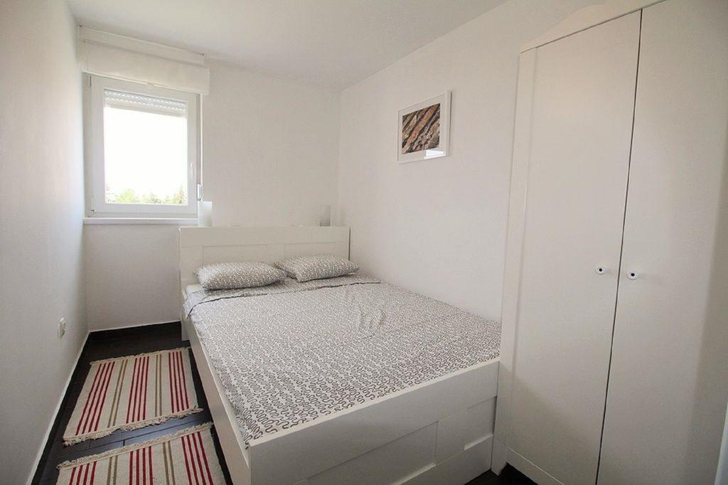Apartment Electro With Jacuzzi Novalja Exterior foto